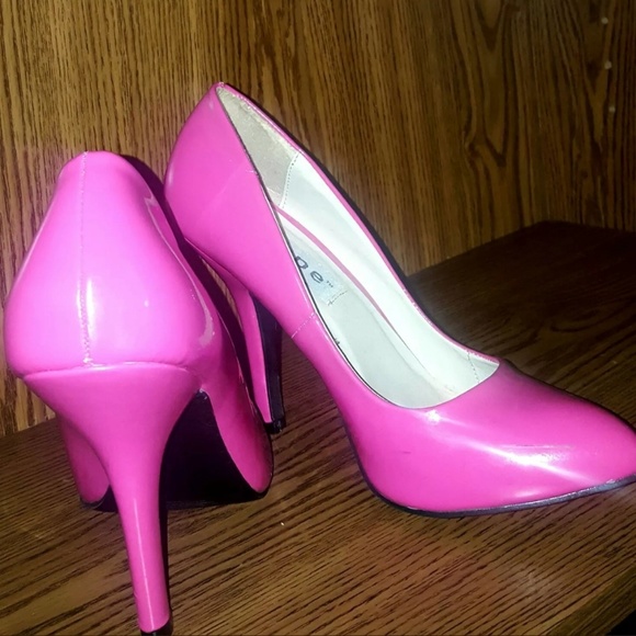 hot pink patent leather heels